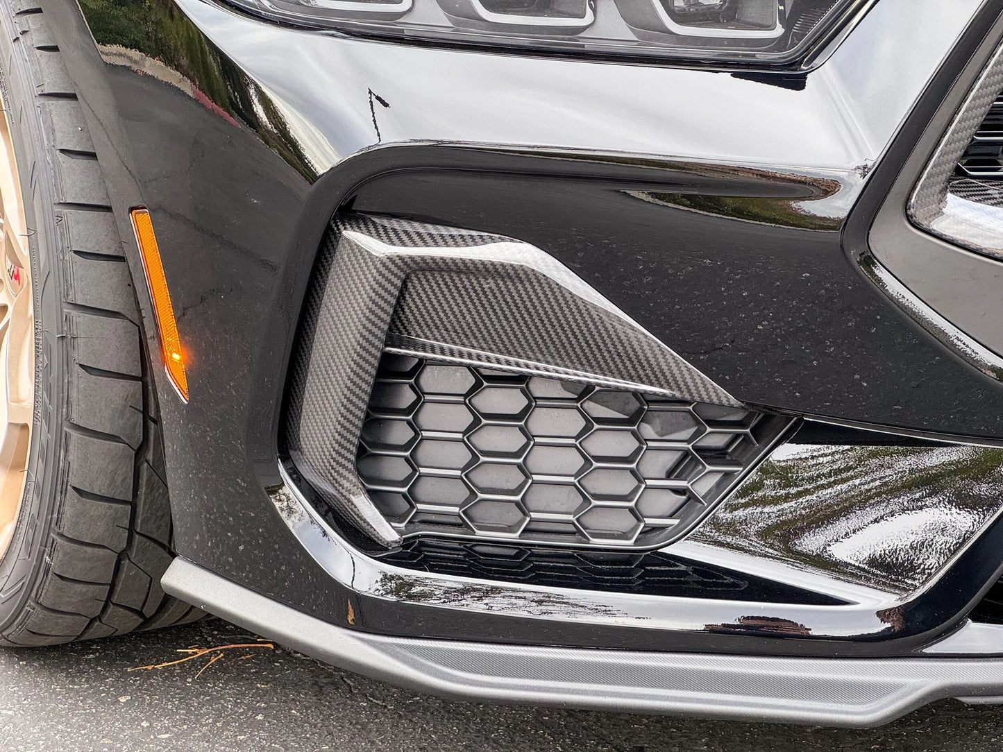 2024-Current Ford Mustang GT Dry Carbon Side Grille Trim Cover