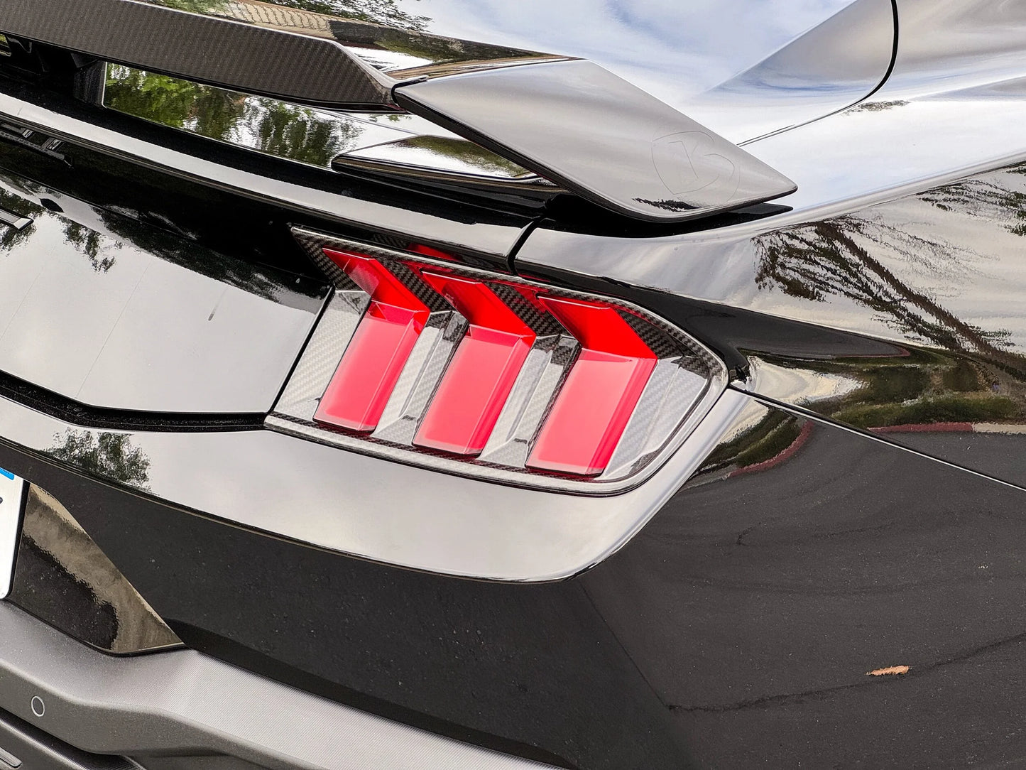 2024-Current Ford Mustang Dry Carbon Taillight Cover