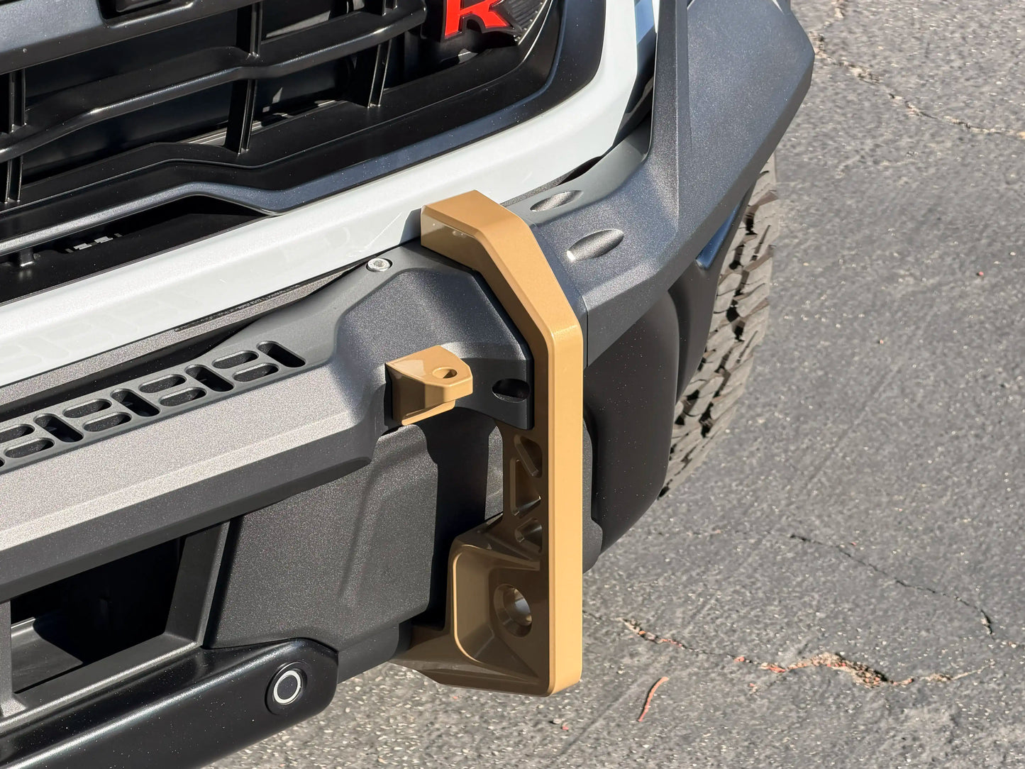2024-Current Ford F-150 Raptor Front Recovery Points